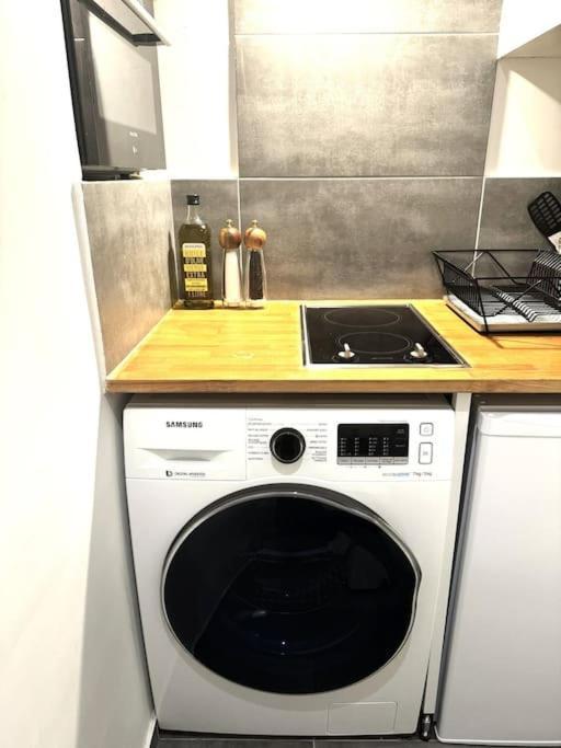Apartment A Cozy Parisian Close To Eiffel Tower