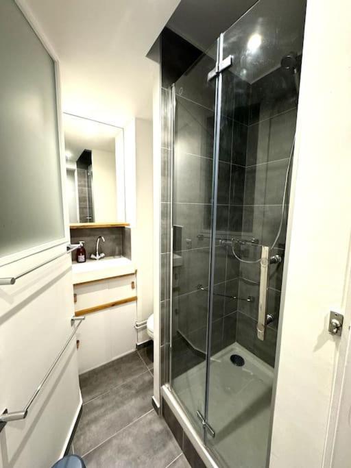 Apartment A Cozy Parisian Close To Eiffel Tower Paris