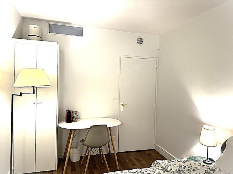 A Cozy Parisian Close To Eiffel Tower Paris